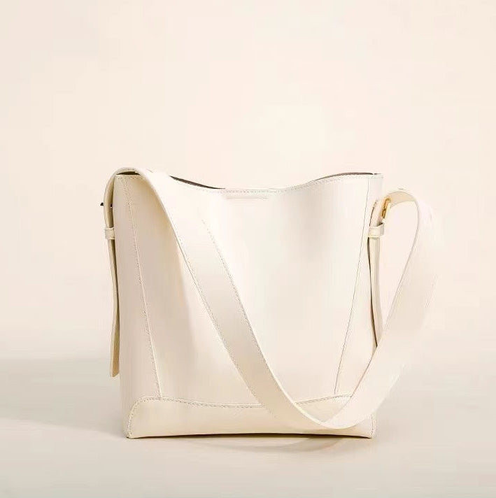OLYVA - Elegante Hobo-Bag