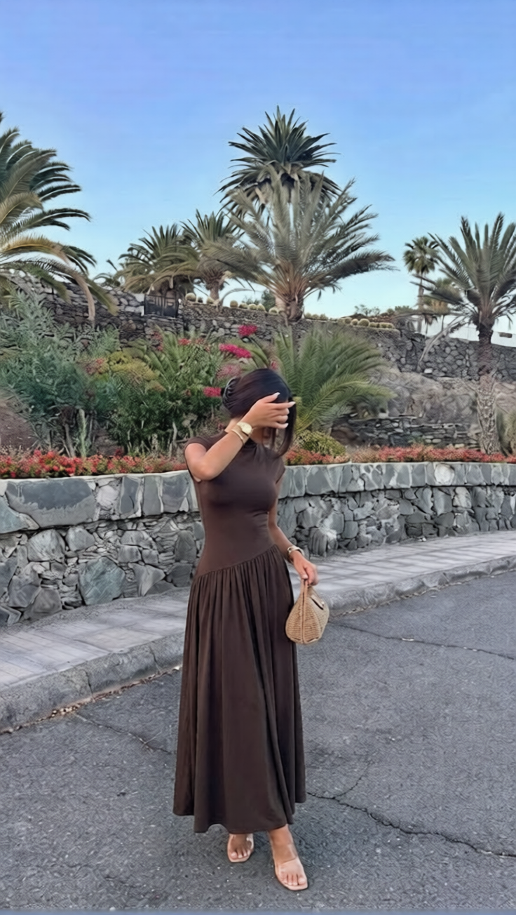 OLYVA-Kleid mit figurbetontem Oberteil